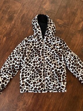 Leopard print girl jacket size 14 (L)